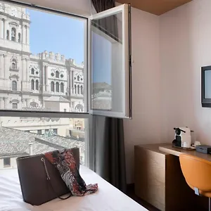 https://petit-palace-plaza-malaga.1costadelsol.com